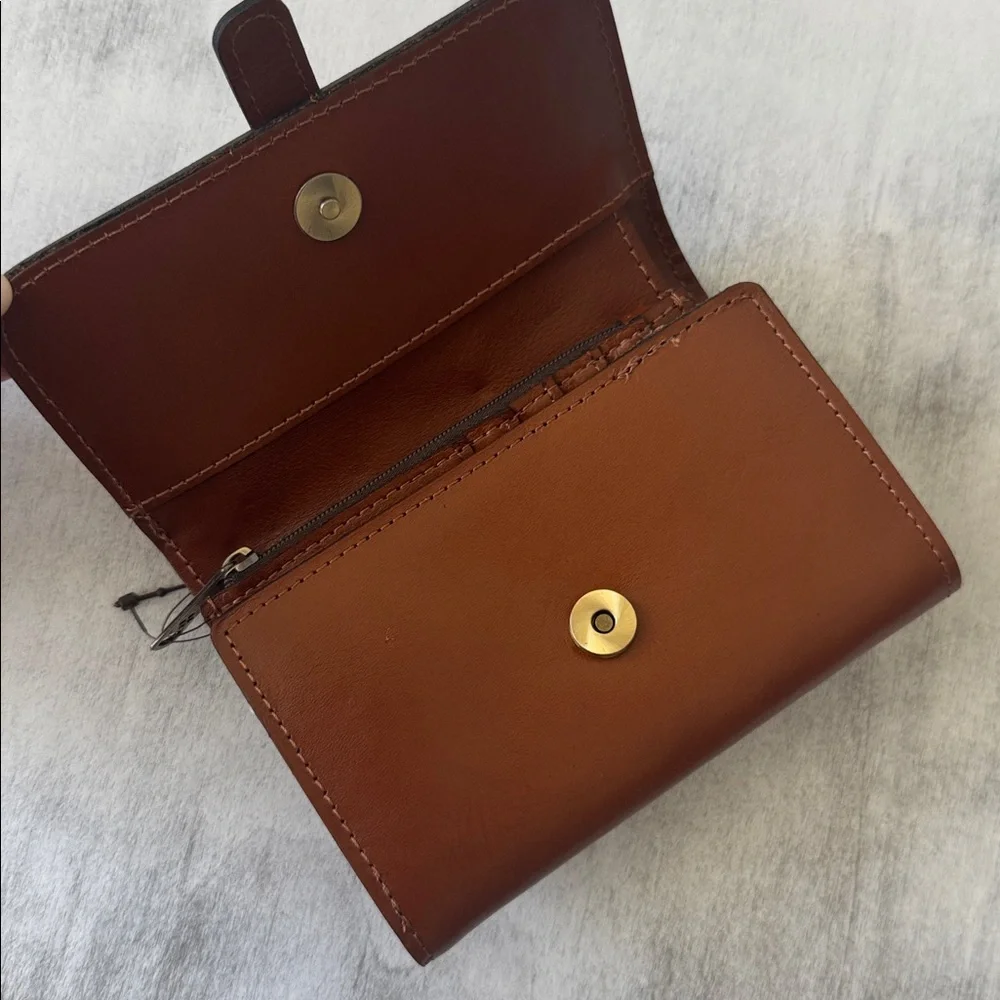 Patricia Nash Perla Trifold Leather Wallet Clutch Tan Brown